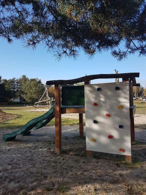 3 Bedroom Chalet On Camping Gt Balen Eksteriør billede
